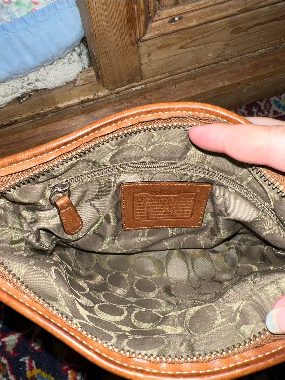 Coach SoHo Swingback Leather Crossbody - Picture 9 of 10